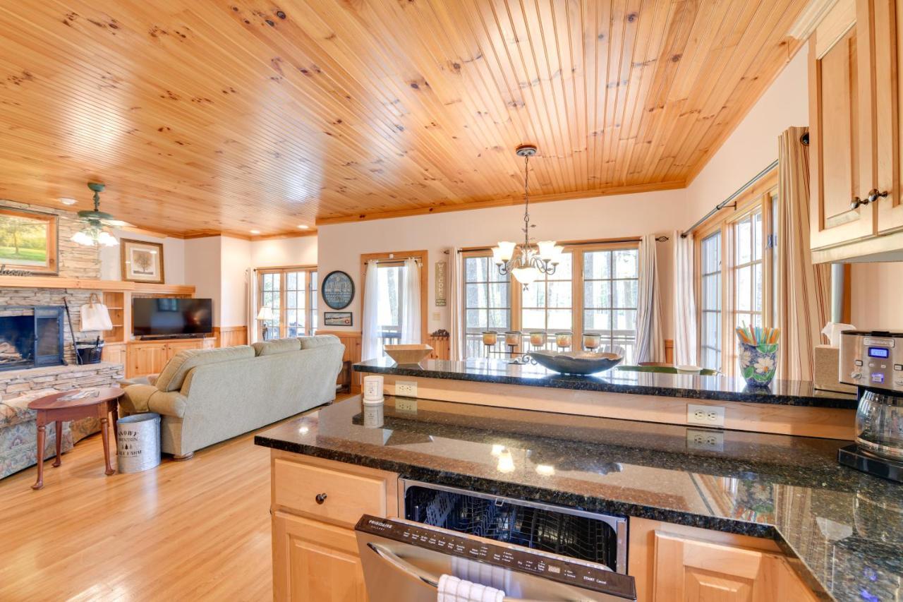 Inviting Cashiers Condo Deck And Golf Course Views! Exterior photo