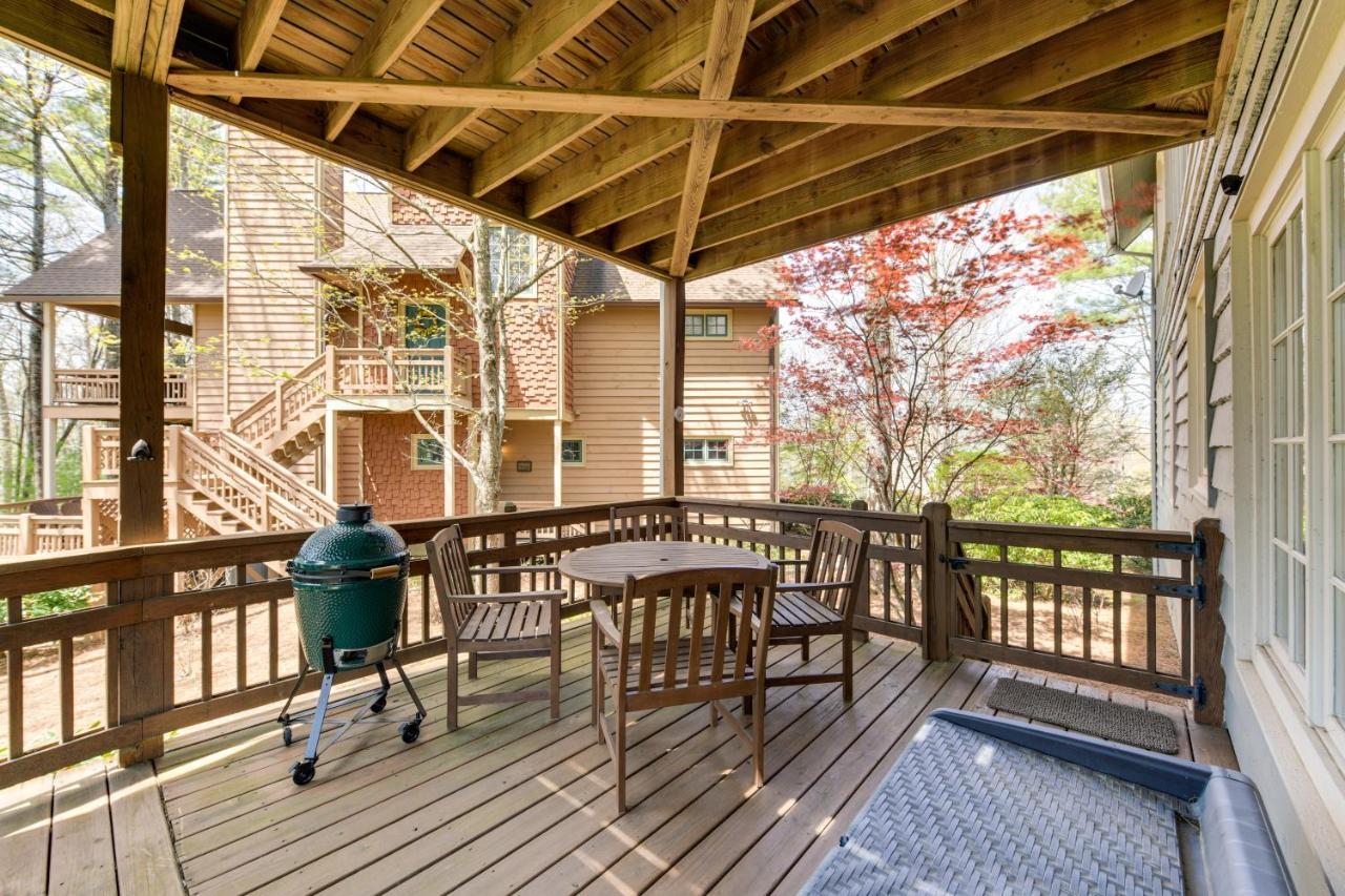 Inviting Cashiers Condo Deck And Golf Course Views! Exterior photo